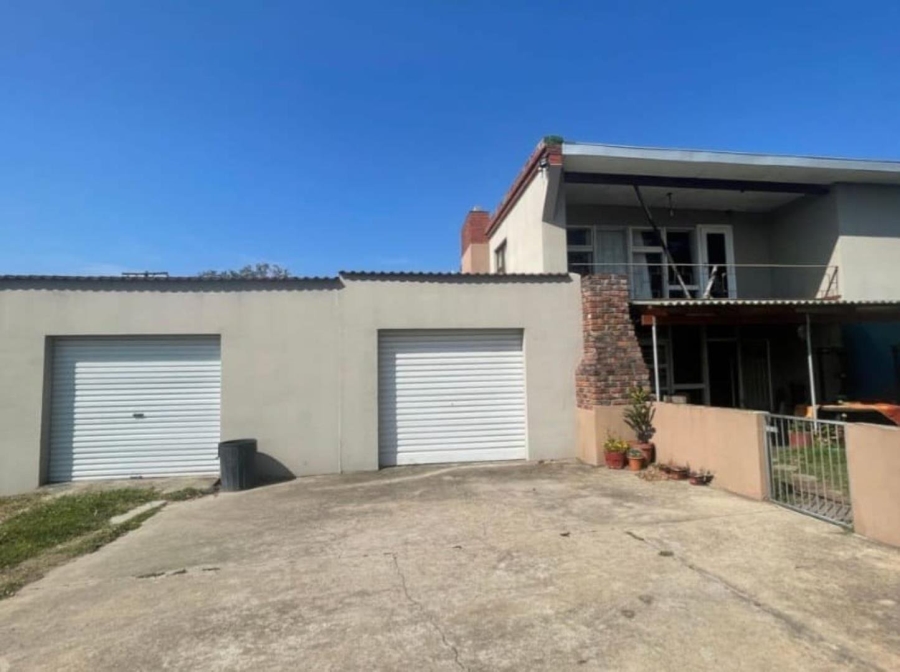 Commercial Property for Sale in Cove Ridge East Eastern Cape